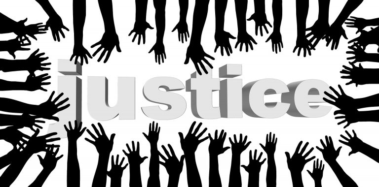La necesaria convivencia entre la equidad y el derecho que se dirime en los tribunales de derechos humanos