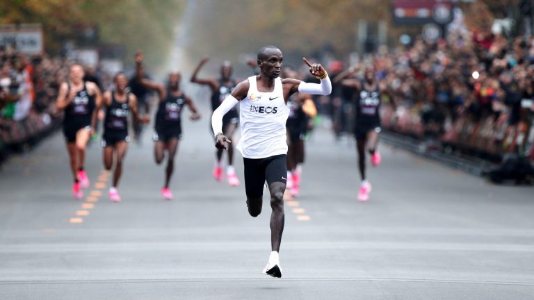 Adidas lanza zapatillas para vencer a Nike y Kipchoge en las maratones