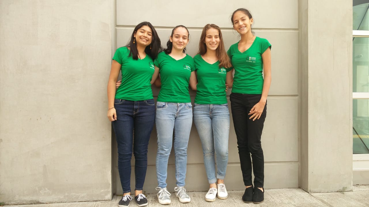 Imagen principal del artículo: Con mención de honor y representación exitosa estudiantes costarricenses triunfan en olimpiadas de matemática