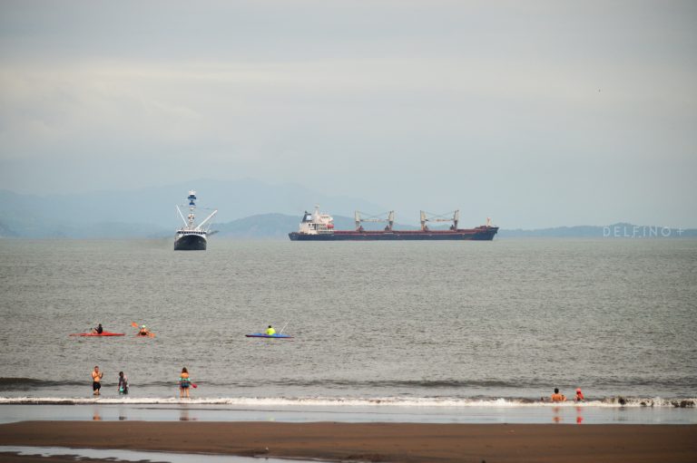 Costa Rica abre fronteras aéreas con Centroamérica y amplía horario para disfrute de playas