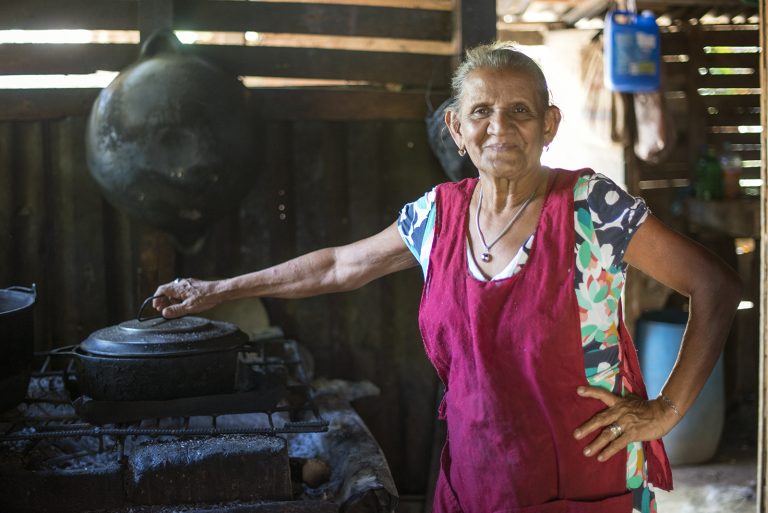 Crean proyecto para reactivar la economía en comercios de Guanacaste