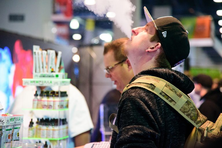 Cámara de Industria: "Un 40% de impuestos a los vaporizadores es desproporcionado"