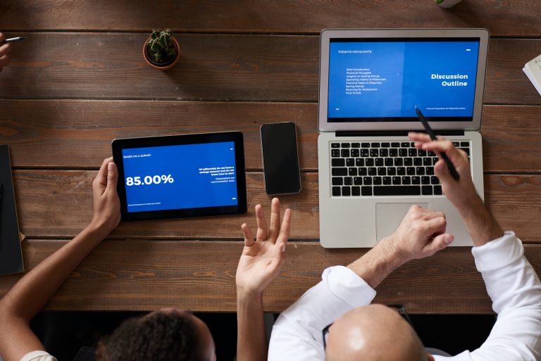 Tecnología y Negocios: una simbiosis imprescindible para el éxito empresarial