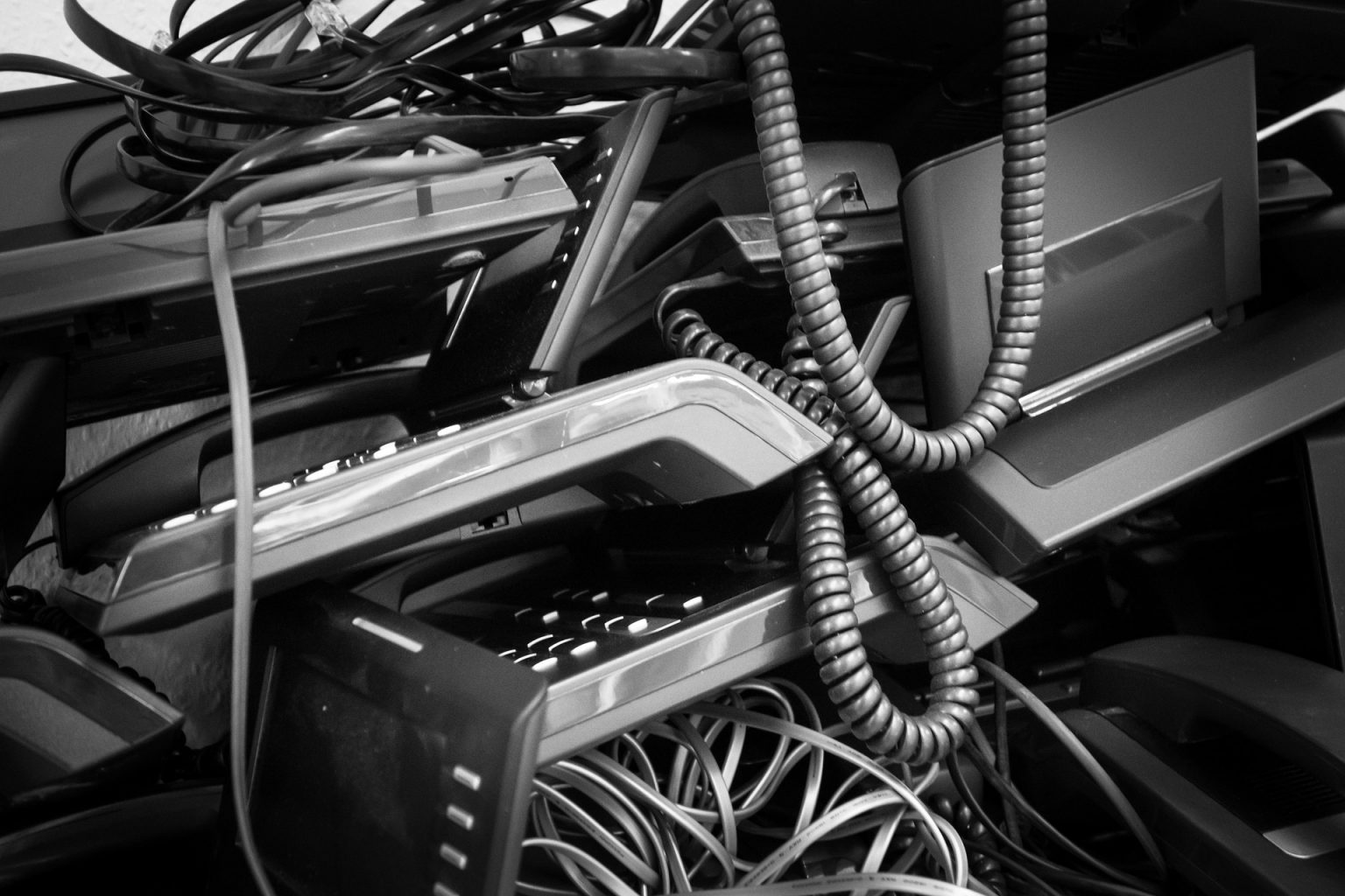 Imagen principal del artículo: Se requiere regular y tratar la basura electrónica en Costa Rica y Latinoamérica