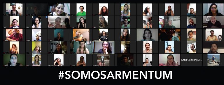 Músicos realizan ensamble de la Patriótica Costarricense para honrar a personal sanitario
