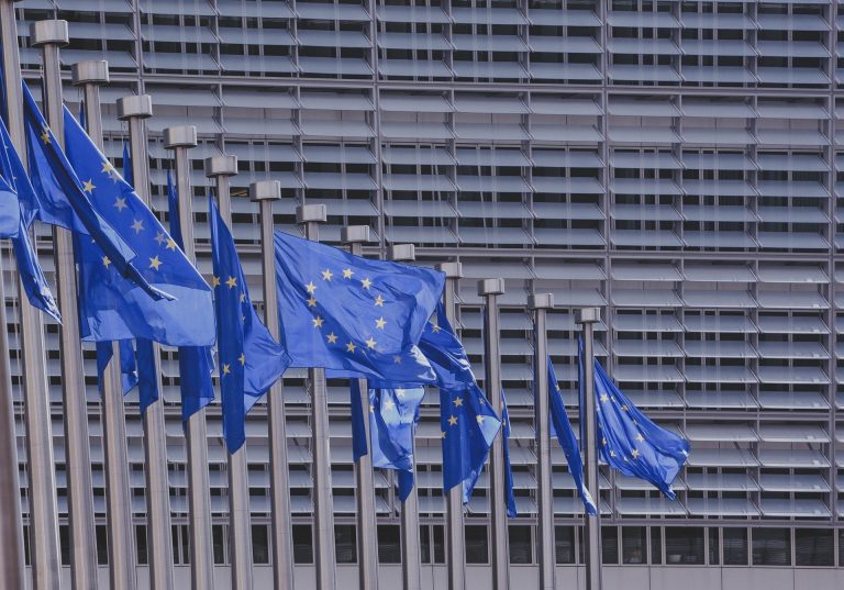 Europa dividida por política migratoria