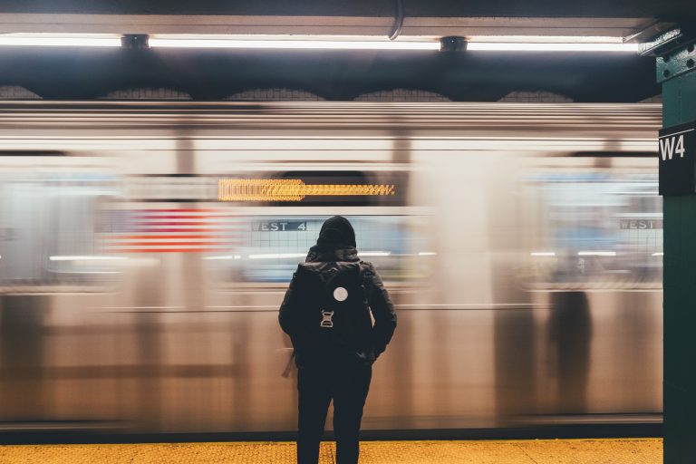 El tren eléctrico como alternativa y solución al transporte moderno
