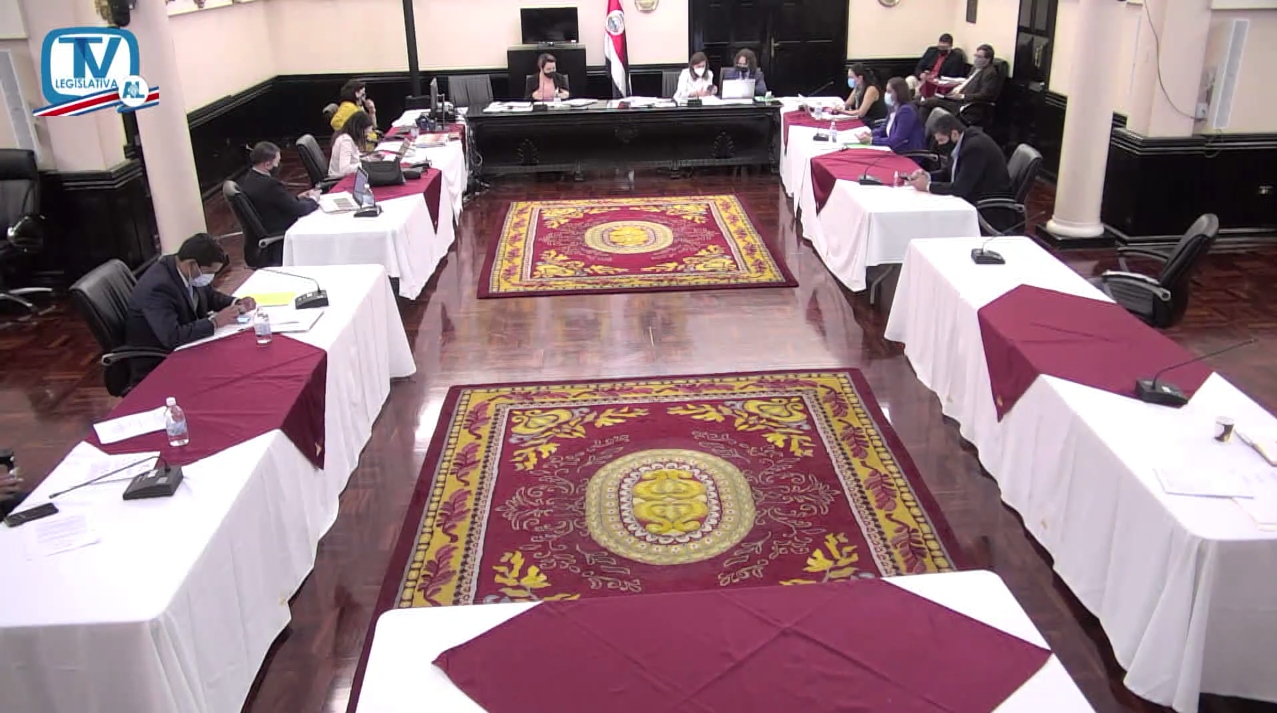 Imagen principal del artículo: Comisión de Hacendarios rechaza al Gobierno financiar gastos con ahorro en intereses de la deuda