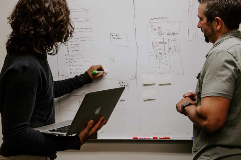 La practicidad de administrar montículos en el ámbito de la programación y estructura de datos