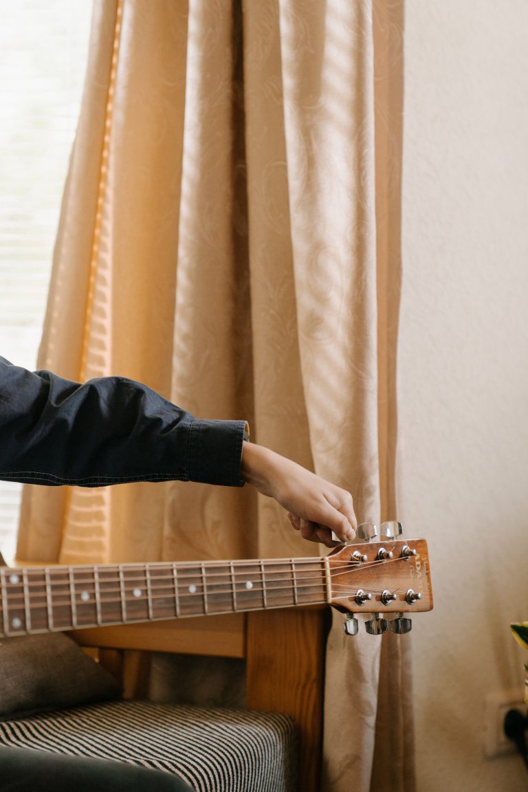 Los instrumentos musicales también requieren mantenimiento y cuidados especiales