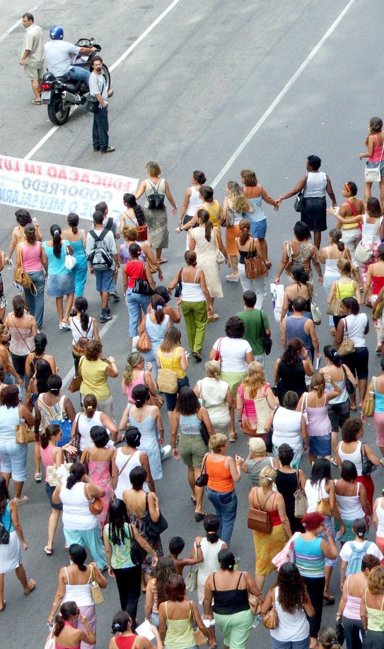 Es momento de desarrollar medidas laborales justas para que Costa Rica avance esta crisis postpandemia
