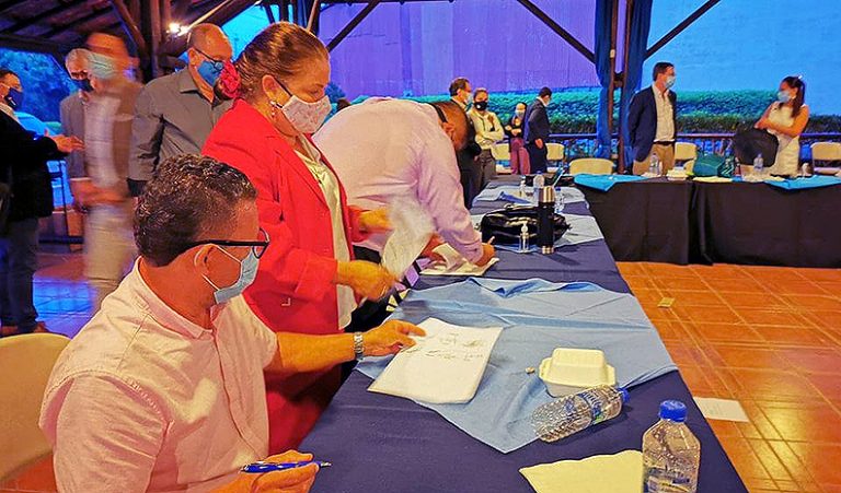 Aumentan las tensiones en los sindicatos de la Caja: UNDECA da "ultimátum" a la institución