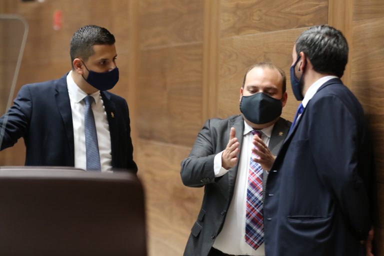 Congreso aprueba reforma a Ley de Usura; Comisión 'arregla' trámite de Ley de Empleo Público