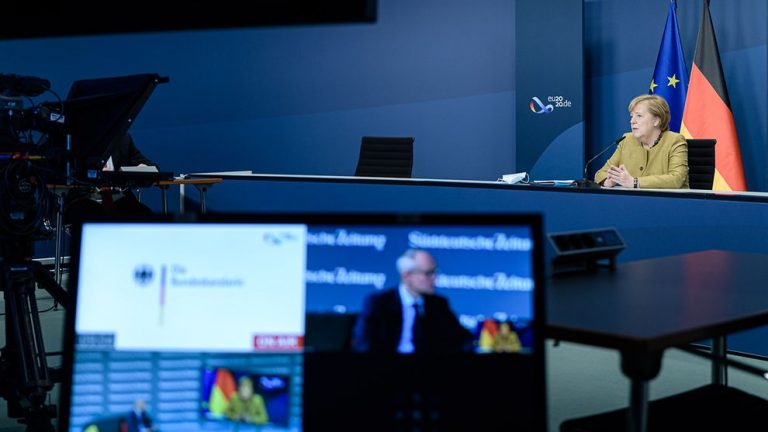 Europa sortea las crisis migratoria y de salud