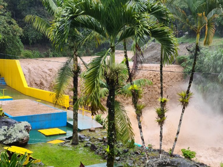 Eta deja a más de 100 mil personas afectadas en suministro de agua potable