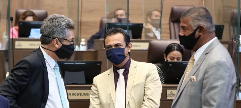 Se complica (y mucho) la situación del diputado Cascante