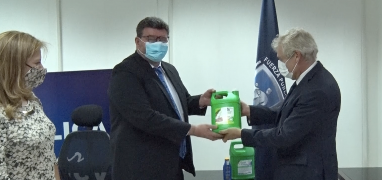 Embajada francesa en Costa Rica donó 25 mil euros en productos sanitarios para policías