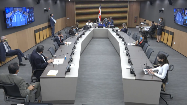 Hacienda presentó nuevo texto al proyecto de Fondo de Avales; diputados ya le tienen críticas