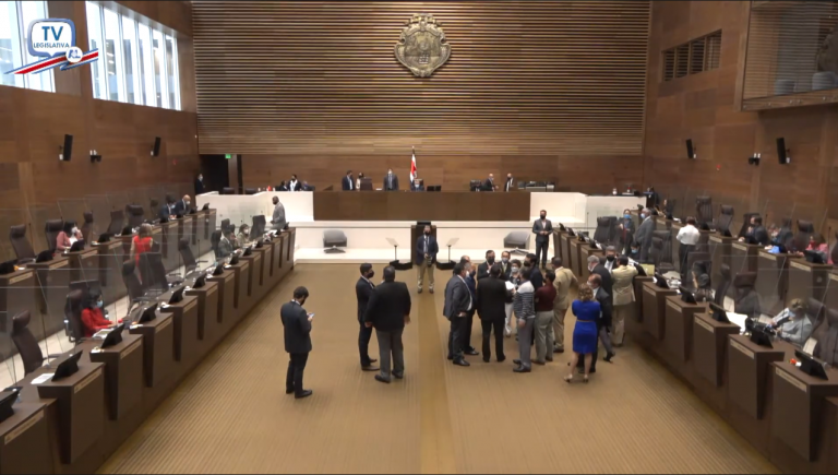 Diputados aprueban recorte de 154 mil millones al Presupuesto 2021 en medio de cuestionable procedimiento