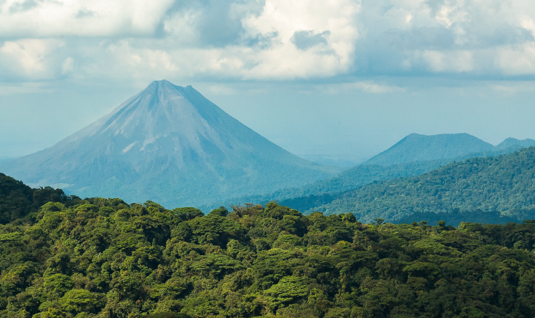 Gobierno aprueba vacaciones toda la Semana Santa para el sector público
