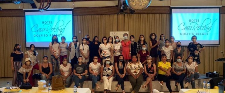 Comisión Mujer y Deporte del CON impartió capacitación sobre liderazgo femenino en Golfito