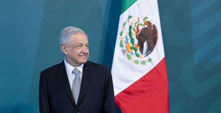 México tensa su relación con EE.UU