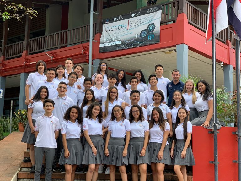 Colegio Humanístico de Nicoya gana premio internacional por formación en era digital