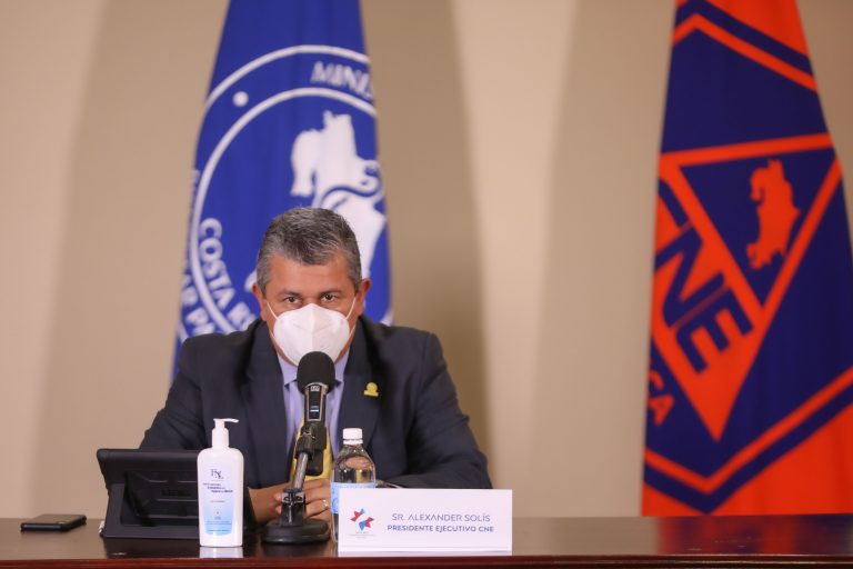 Oda a los congeladores (en la Corte y en la Caja)