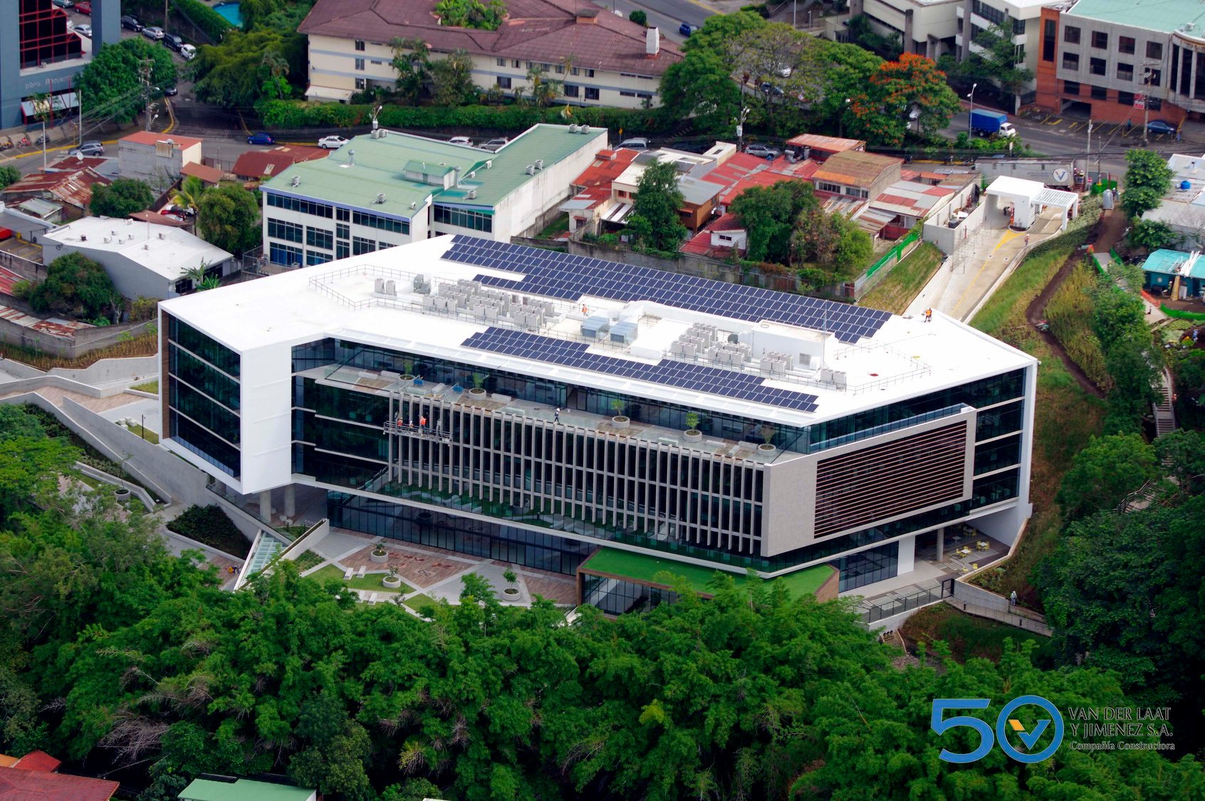 Imagen principal del artículo: Conassif y Superintendencias buscan aumento salarial del 6% para puestos con salario superior a los 4 millones