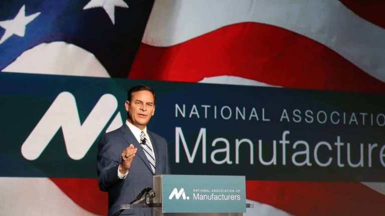 La mayor asociación industrial y mercantil de EE.UU. pide quitar a Donald Trump de la presidencia
