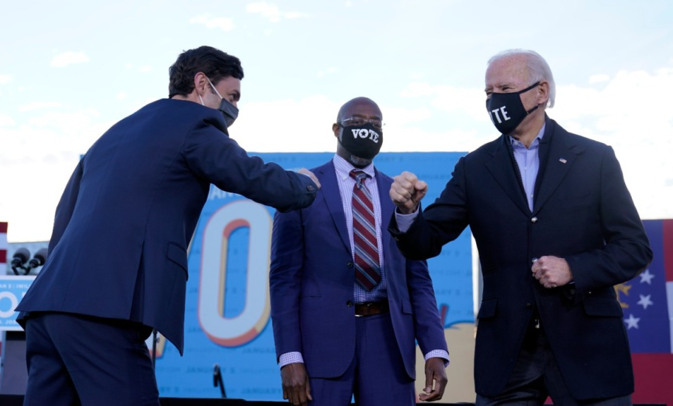 Imagen principal del artículo: Los demócratas toman el control del Senado tras ganar los dos escaños de Georgia