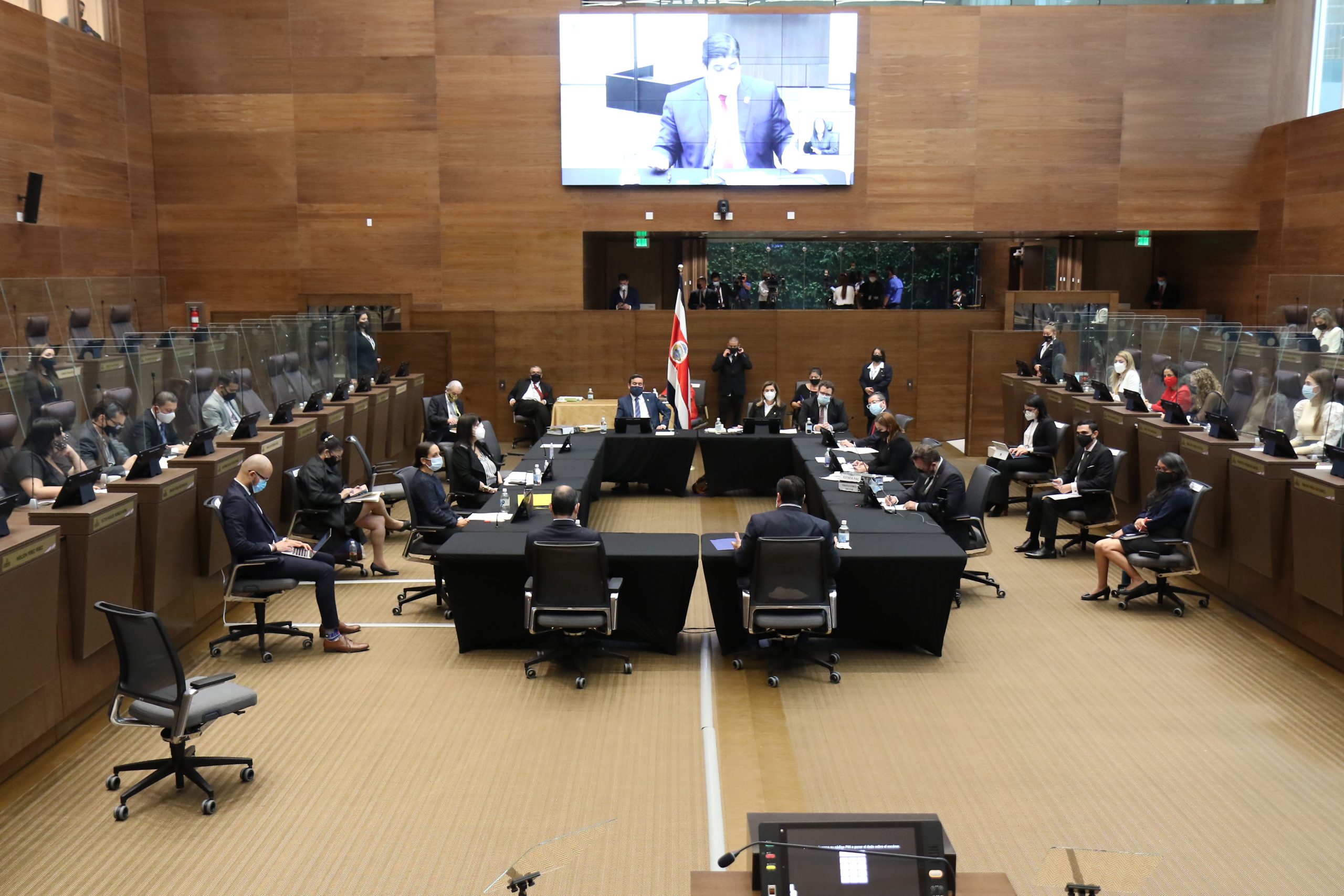 Imagen principal del artículo: Presidencia pide declarar inconstitucional "interpelación velada" a Alvarado por caso UPAD