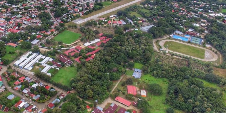 ICODER transfirió ₡400 millones a la Municipalidad de Nicoya para remodelar el polideportivo