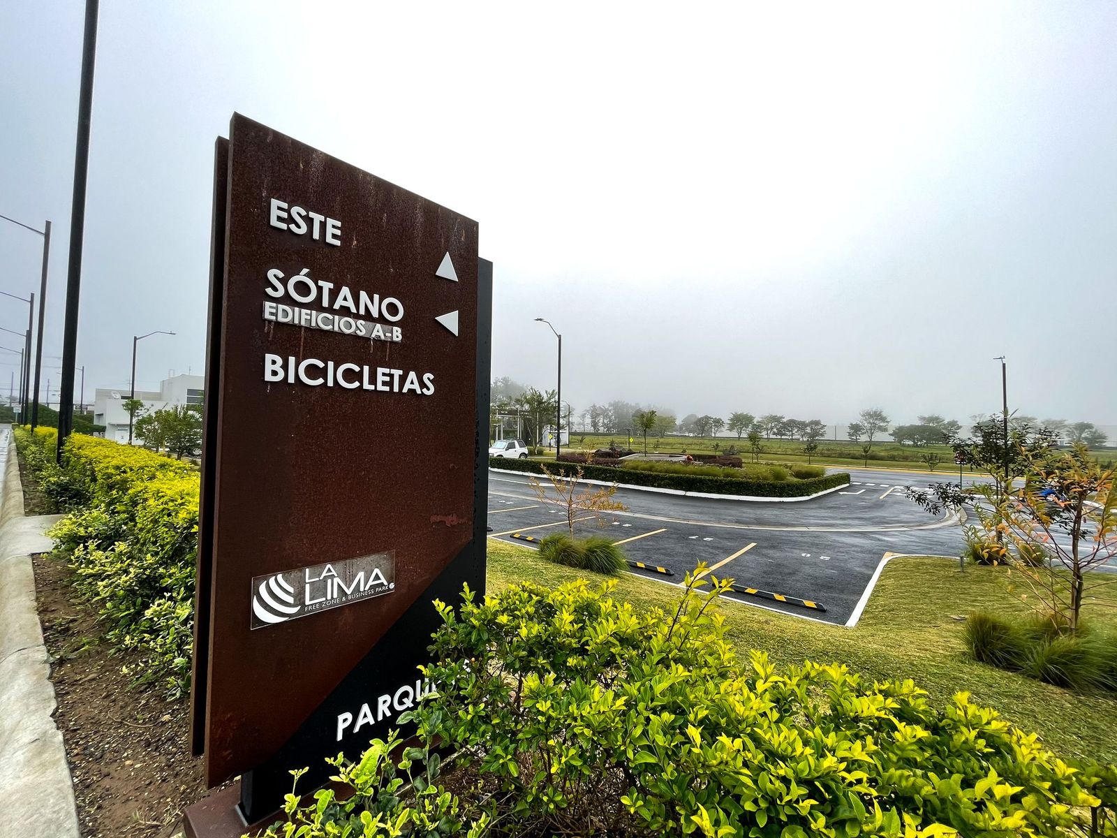 Imagen principal del artículo: Zona Franca La Lima motiva a sus colaboradores para que viajen al trabajo en bici