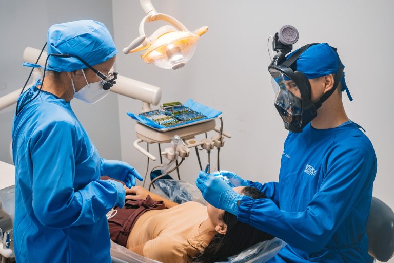 Ulacit inaugura clínica de especialidades médicas en Barrio Tournón