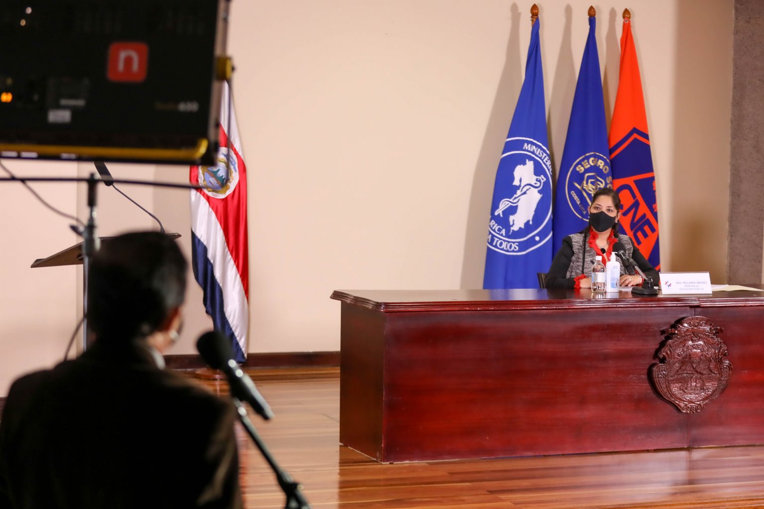 Imagen principal del artículo: MEP en carreras, Desanti llama a evitar convención interna en el PLN