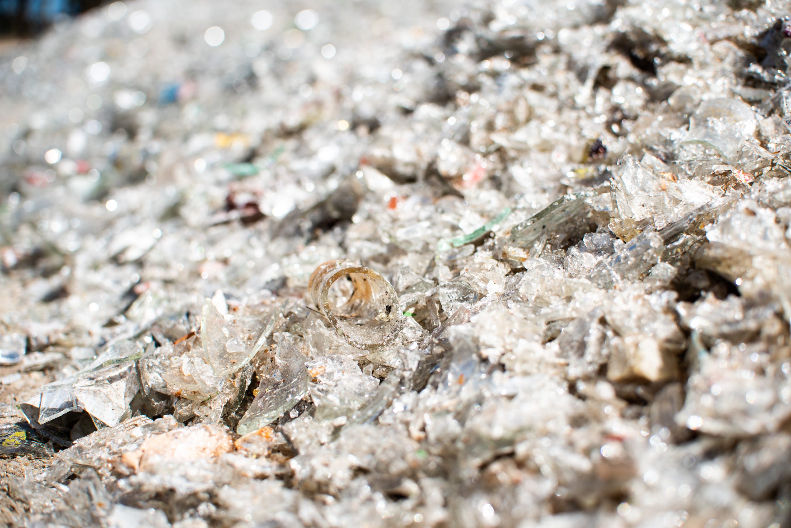 Imagen principal del artículo: Costa Rica fue el segundo país en Centroamérica en reciclaje de vidrio durante 2020