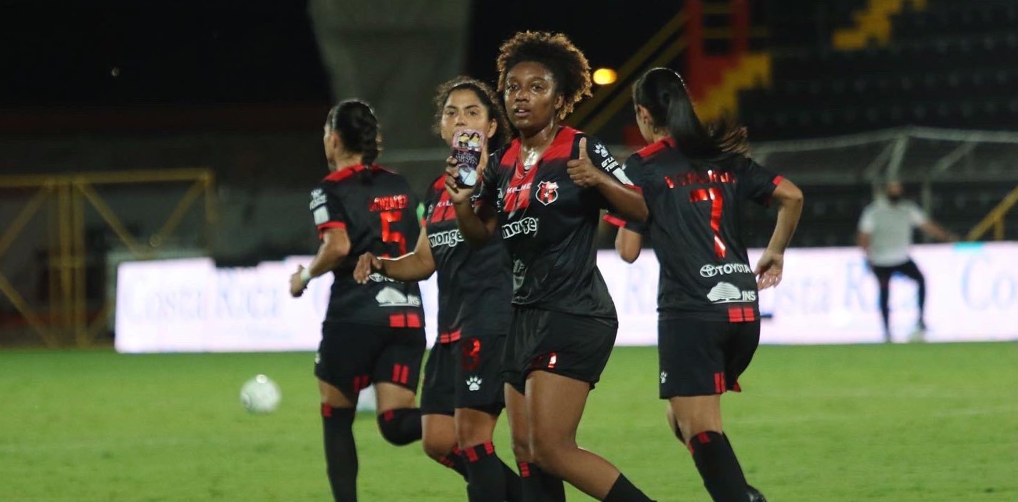Imagen principal del artículo: Inició la temporada 2021 del fútbol femenino