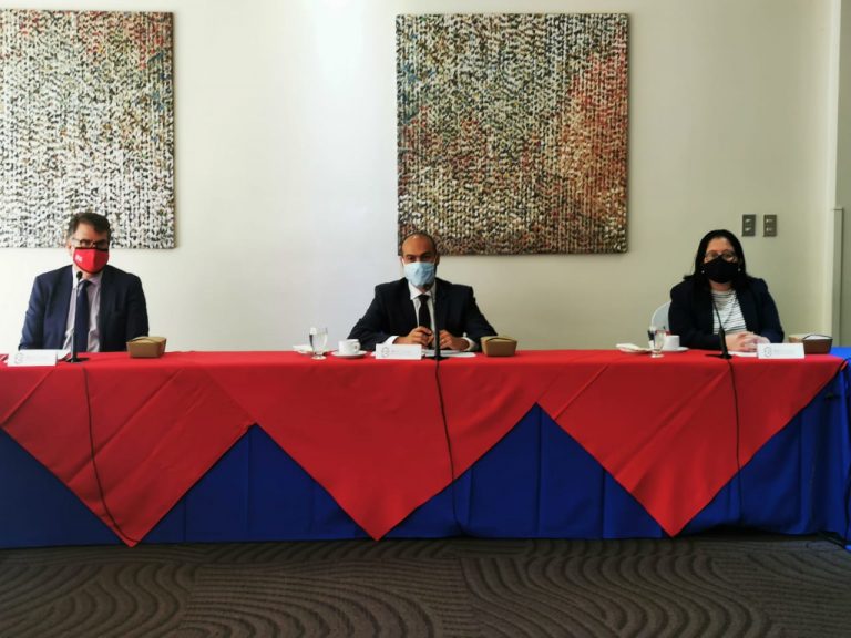 Policía de Control Fiscal recibe donación de equipo de seguridad especializado