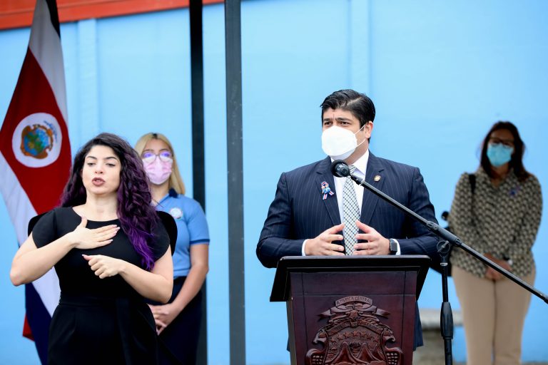 Alvarado: "Ahí es donde está el truco, o la trampa... que se me ha puesto"