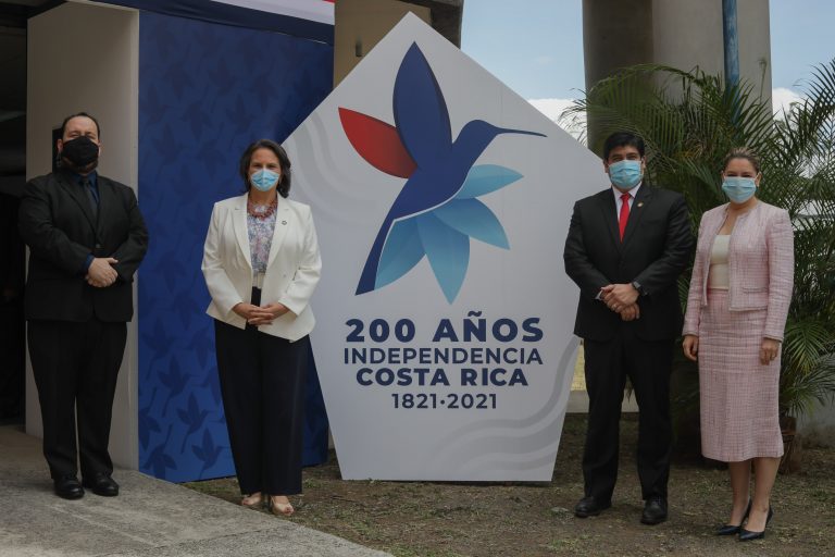 Gobierno arranca celebración del bicentenario: promete cronograma austero pero cargado