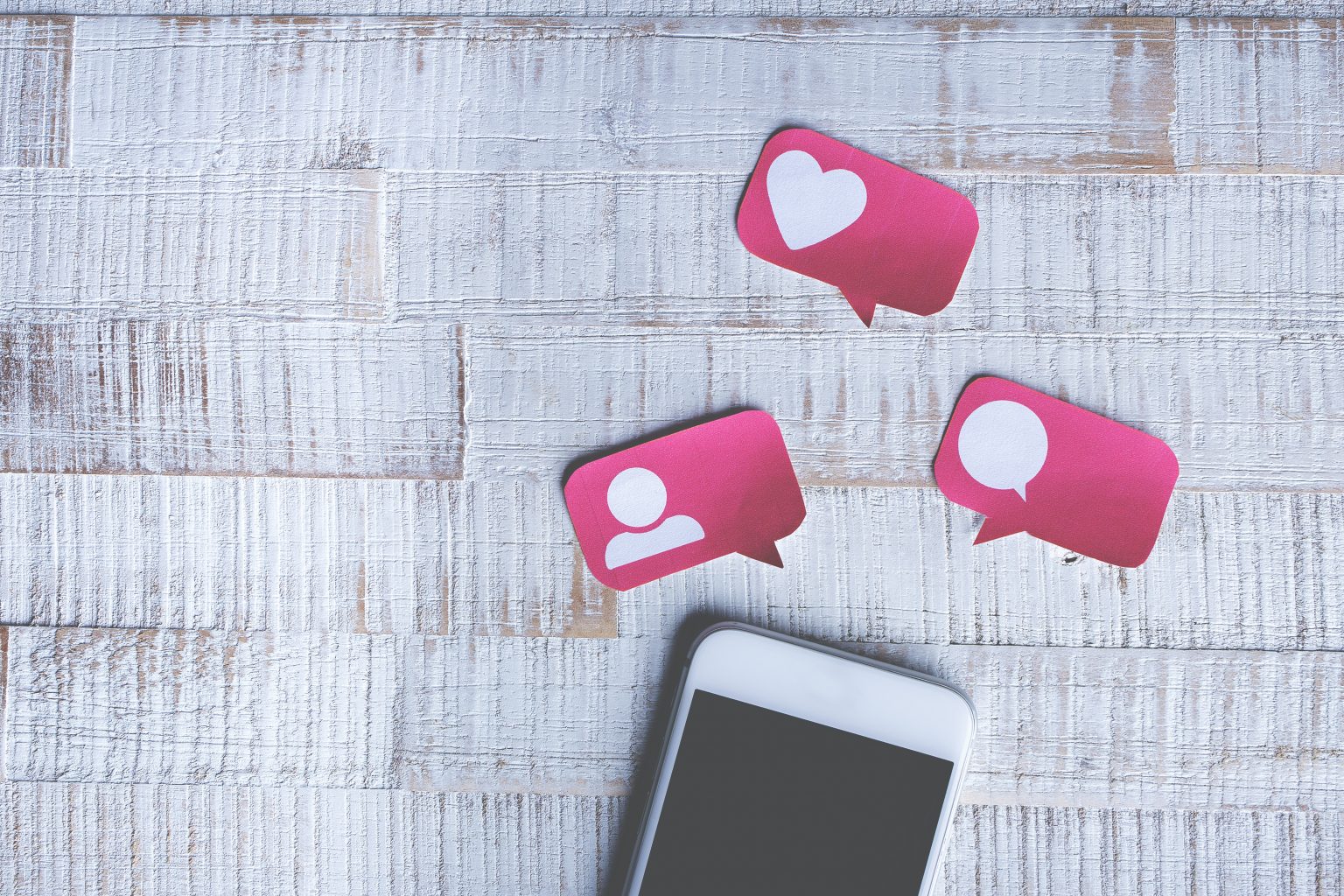 Imagen principal del artículo: Así se realiza la "humanización" de las marcas por medio de las redes sociales