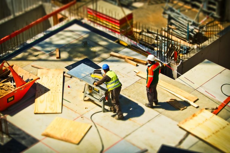 La suspensión de los contratos de trabajo: una alternativa frente al despido masivo en tiempos de COVID-19