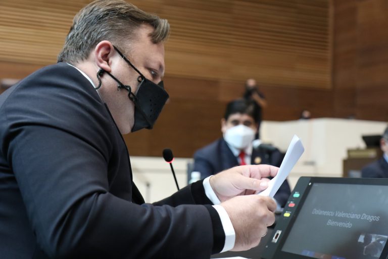 Fiscalía investiga a Dragos Dolanescu por divulgación de secretos