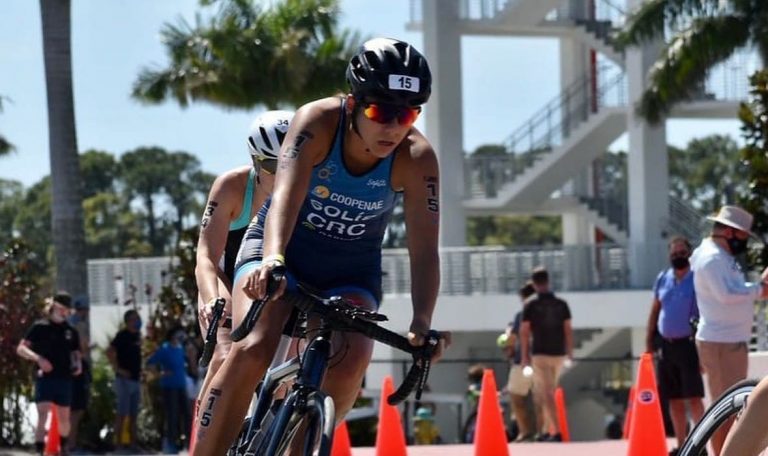 Raquel Solís se metió en el Top-20 del Sarasota-Bradenton Triathlon en Florida