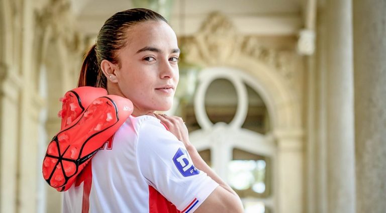 FUTV estrenará este lunes un documental sobre la historia de la futbolista Melissa Herrera