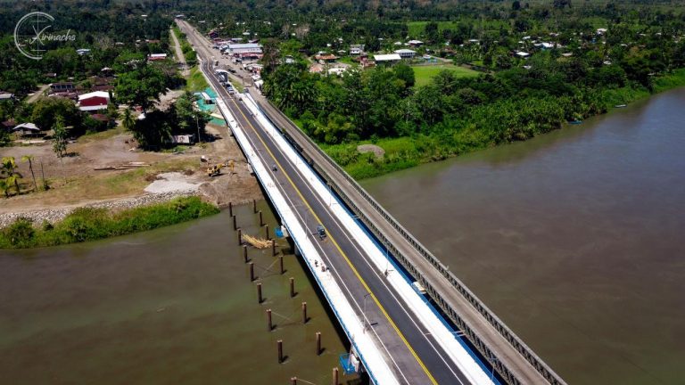 Costa Rica y Panamá inauguran nuevo puente binacional en la frontera sobre el río Sixaola
