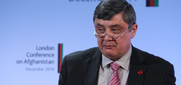 Rusia se activa en Occidente