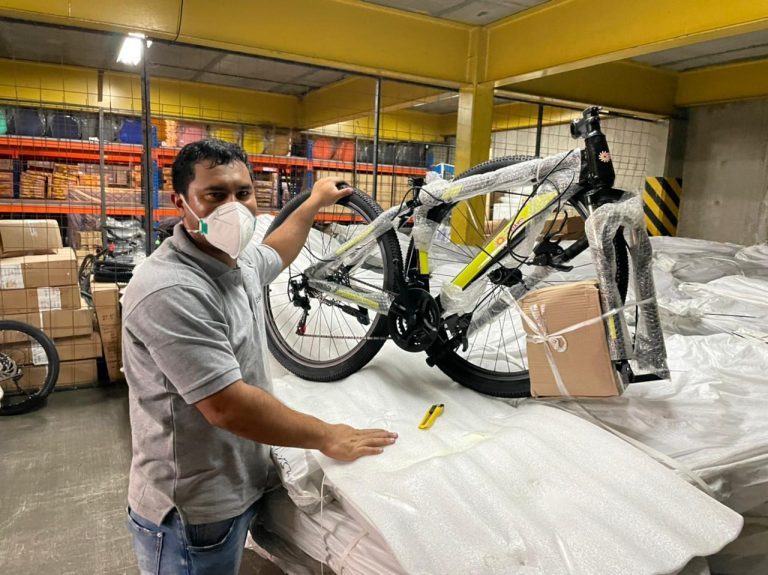 Proyecto "Al cole en bici" ya cuenta con sus primeras 250 bicicletas para entregar a estudiantes