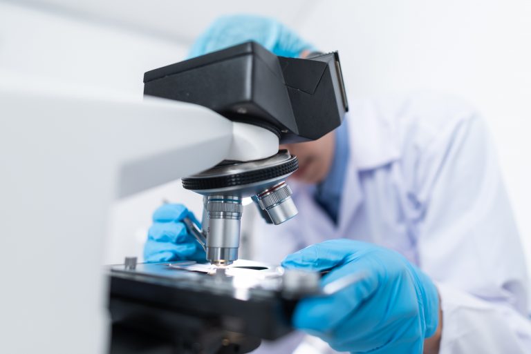 La aplicabilidad y uso de la microbiología en la campo de la prevención